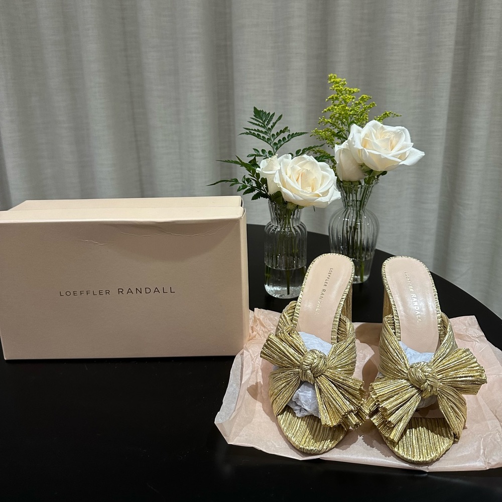 Loeffler Randall Penny Gold Pleated Bow Heels